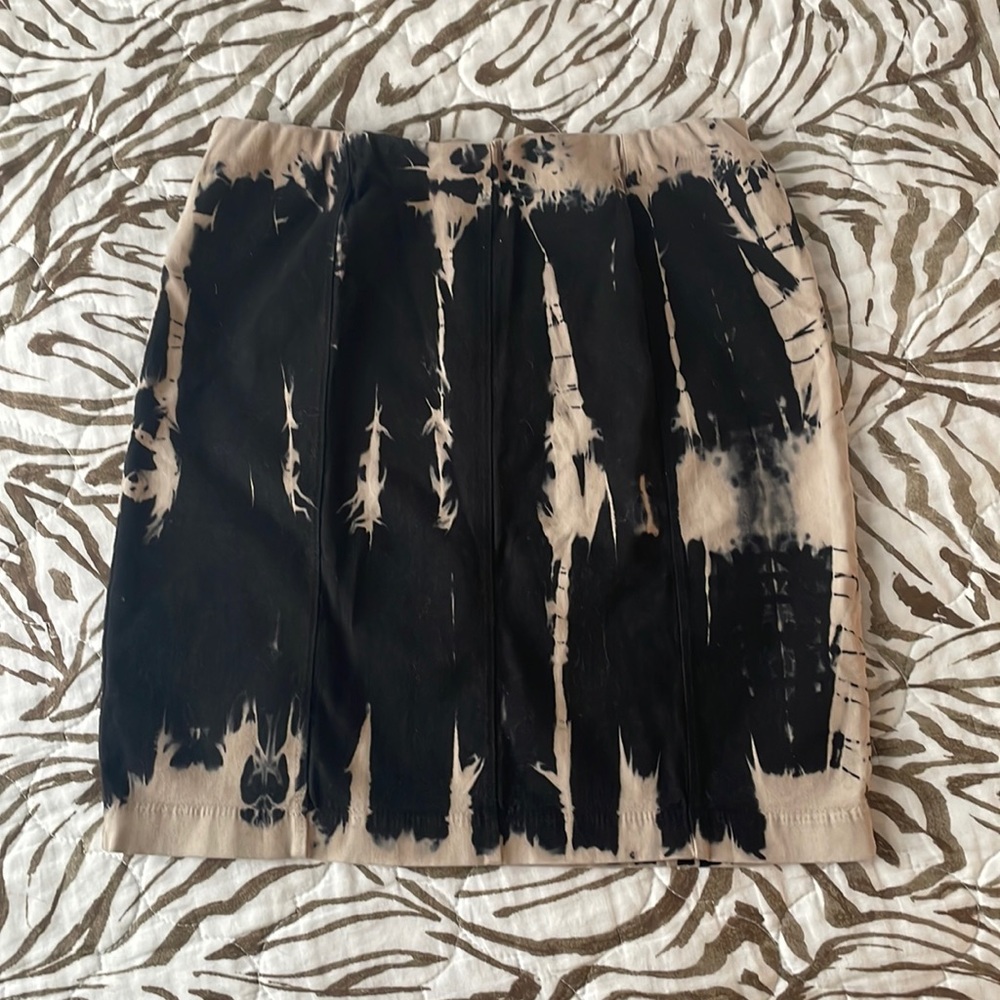 Black & beige multi mini skirt! Tags still on